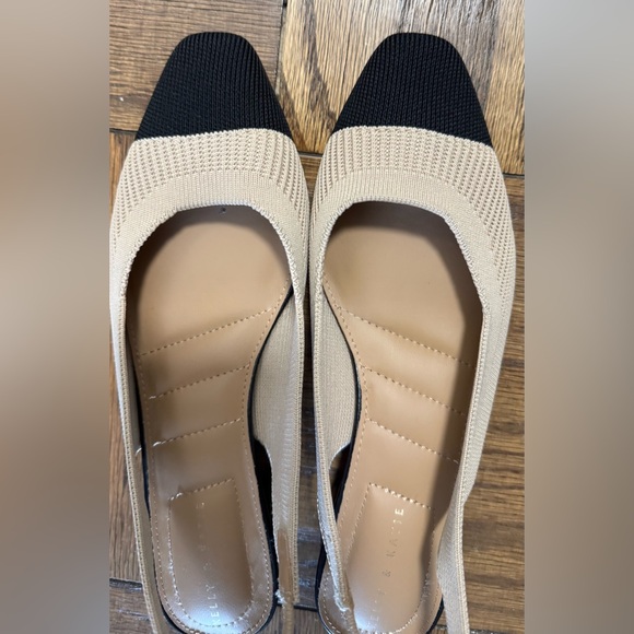 Women's Cream Ballet Flats - Picture 2 of 4